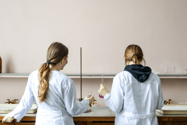 5 Ways Glass Helped Scientific Discoveries