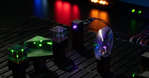 How To Choose an Optical Components Manufacturer